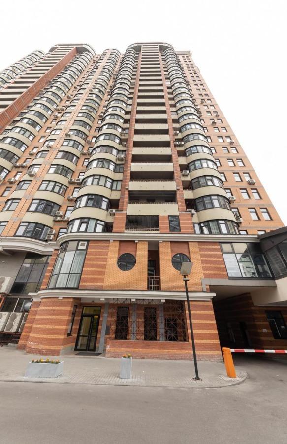 Апартаменти Люкс Класу В Новому Будинку В Центрі Kyiv Exterior photo